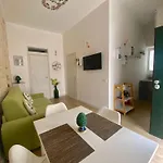 Casa Vacanze: Eureka Apartman *
